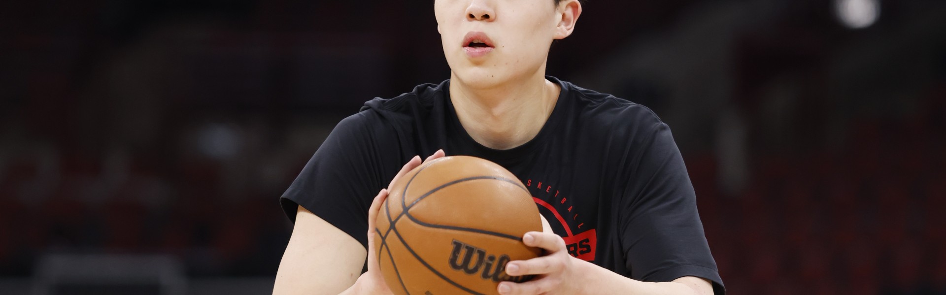 今日对阵爱荷华狼！开拓者官方：杨瀚森因背伤再次缺席混音队比赛