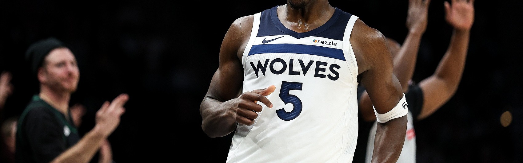 旺财28登录-华子未进全明星首发？兰德尔：看到他上一场表现没 他能进MVP讨论